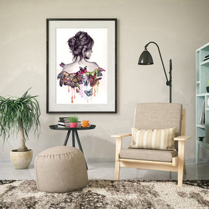 Vrouw met vlinders v.a. 50x70cm
