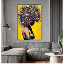 Foto laden in Gallery viewer, Vrouw met abstract haar v.a. 50x80cm