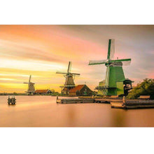 Foto laden in Gallery viewer, Oude windturbines