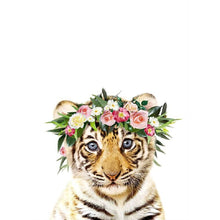 Foto laden in Gallery viewer, Tijger met krans