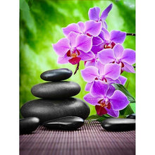 Foto laden in Gallery viewer, Keien met orchidee Diamond painting | Eigen foto | Dieren | Kopen | Dikke dames | Action | Nederland | Steentjes | Diamant | De Diamond Painter