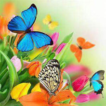 Foto laden in Gallery viewer, Kleurrijke vlinders op bloemen Diamond painting | Eigen foto | Dieren | Kopen | Dikke dames | Action | Nederland | Steentjes | Diamant | De Diamond Painter