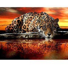Foto laden in Gallery viewer, Luipaard Diamond painting | Eigen foto | Dieren | Kopen | Dikke dames | Action | Nederland | Steentjes | Diamant | De Diamond Painter
