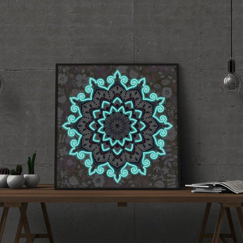 Mandala 2 | Glow in the dark 30x30cm Diamond painting | Eigen foto | Dieren | Kopen | Dikke dames | Action | Nederland | Steentjes | Diamant | De Diamond Painter