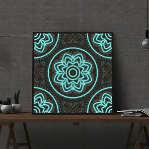 Mandala 8 | Glow in the dark 30x30cm Diamond painting | Eigen foto | Dieren | Kopen | Dikke dames | Action | Nederland | Steentjes | Diamant | De Diamond Painter