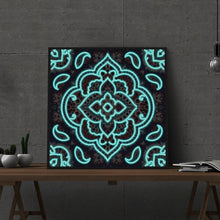 Foto laden in Gallery viewer, Mandala 9 | Glow in the dark 30x30cm Diamond painting | Eigen foto | Dieren | Kopen | Dikke dames | Action | Nederland | Steentjes | Diamant | De Diamond Painter