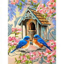 Foto laden in Gallery viewer, Vogels bij huisje Diamond painting | Eigen foto | Dieren | Kopen | Dikke dames | Action | Nederland | Steentjes | Diamant | De Diamond Painter